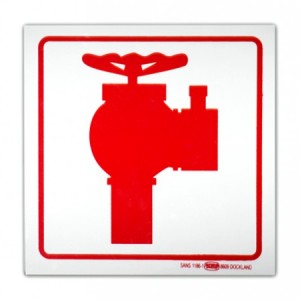 hydrant-safequipSigns-700x450